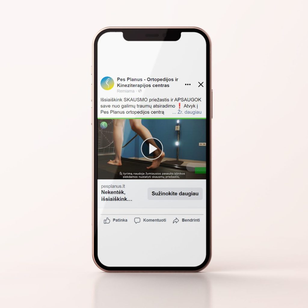 Facebook Ads reklamos vizualų formatai - One Click